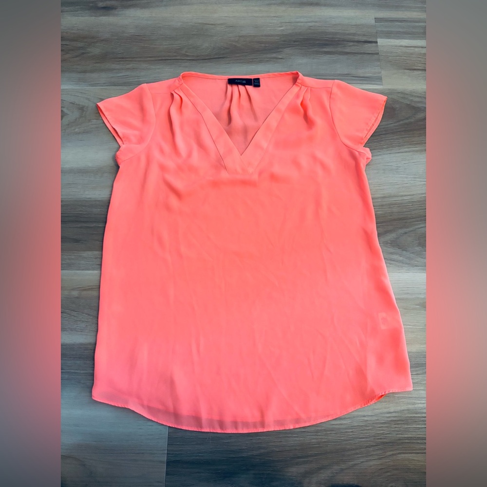 Apt. 9 Coral Blouse with Cap Sleeves and V-Neck